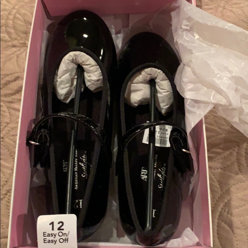 🎉 Brand new tap shoes🎉